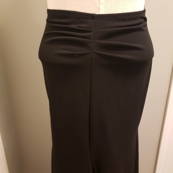 Long formal black dress - Picture 4 of 7